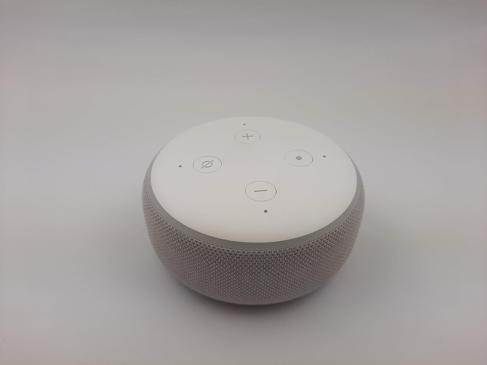 Amazon Echo Dot ჭკვიანი სპიკერი